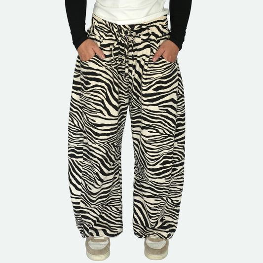 the wild card barrel sweatpants (black+tan)
