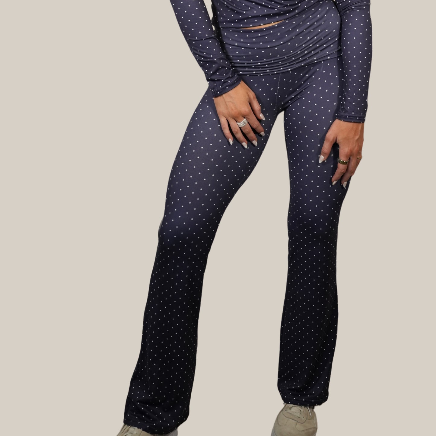 "the dugout" dot flare legging