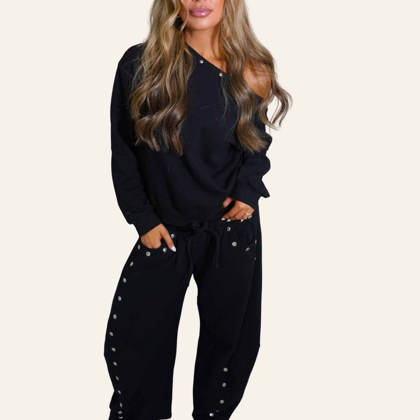 the members only lounge set